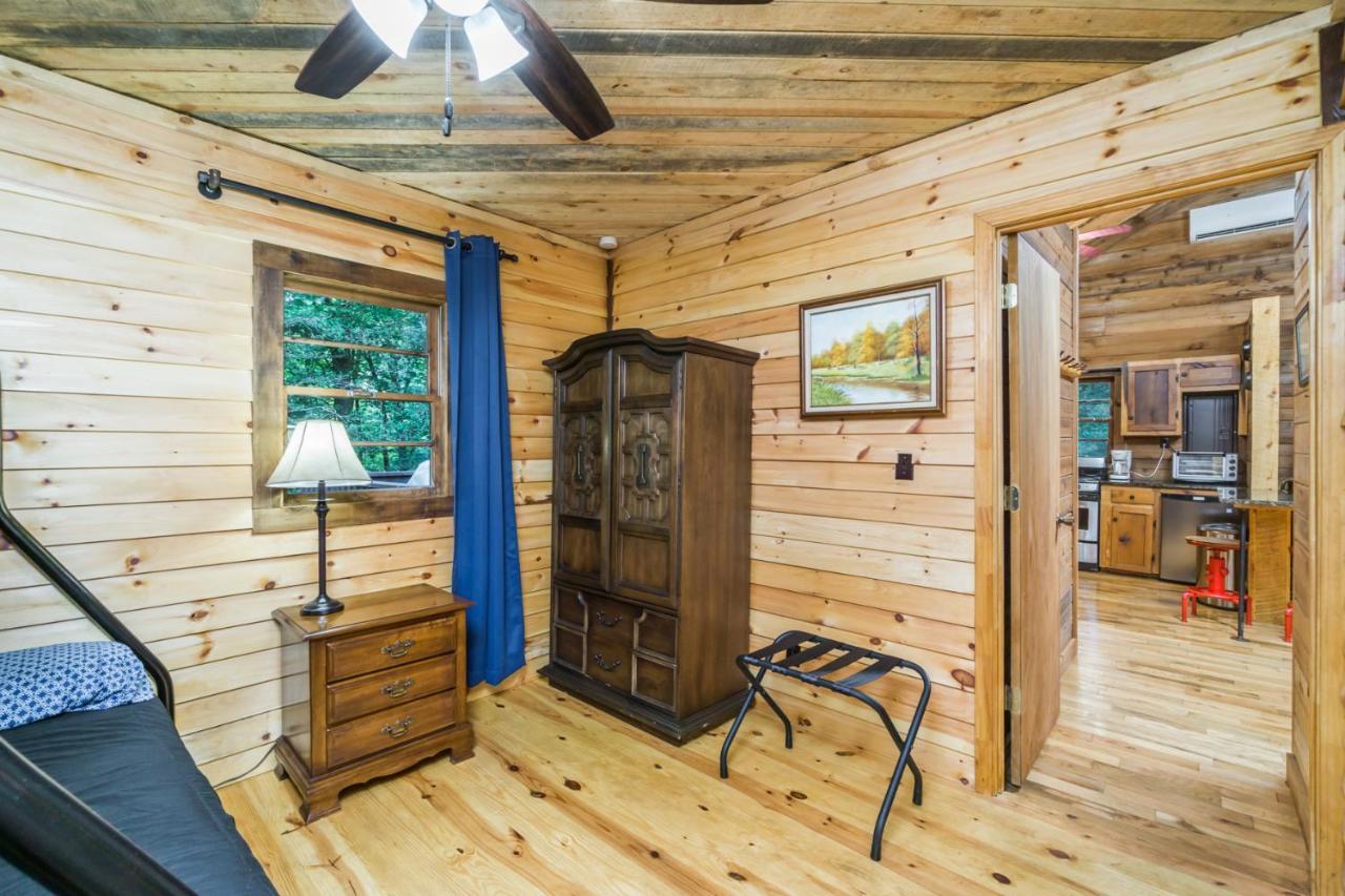 The Big Little Cabin - Hot Tub & Playground Villa Dahlonega Exterior photo