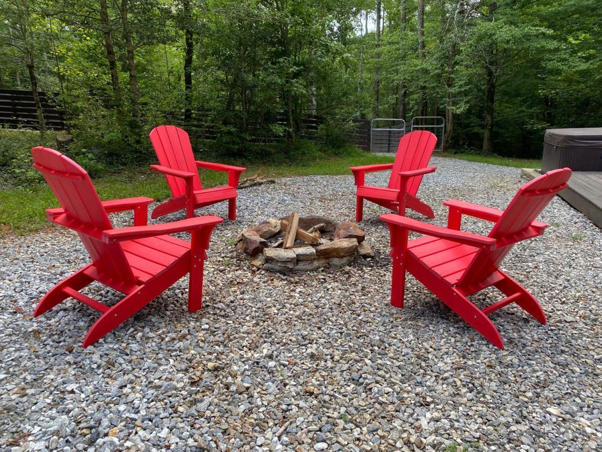 The Big Little Cabin - Hot Tub & Playground Villa Dahlonega Exterior photo