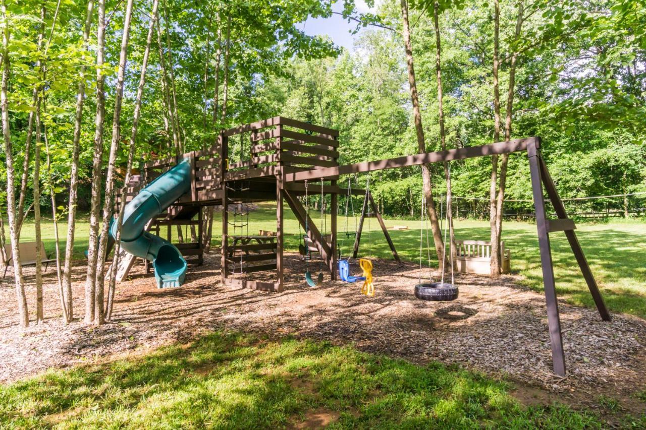 The Big Little Cabin - Hot Tub & Playground Villa Dahlonega Exterior photo