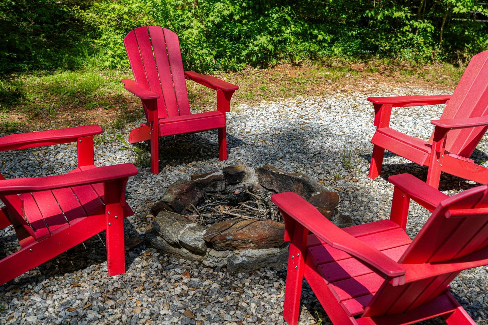 The Big Little Cabin - Hot Tub & Playground Villa Dahlonega Exterior photo